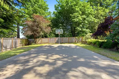 19946 47th Avenue NE, Lake Forest Park, WA 98155 - Photo 37