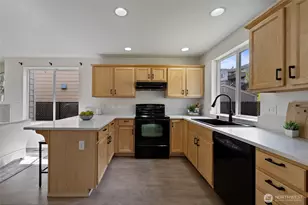1641 Bayview Dr W, Bremerton, WA 98312 - Photo 11