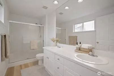 3904 NE 5th Place, Renton, WA 98056 - Photo 13