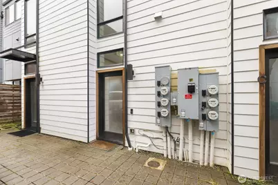 8042 35th Avenue NE #B, Seattle, WA 98115 - Photo 27