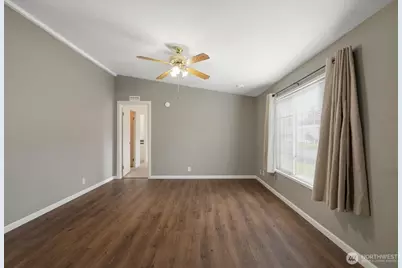 300 Park Avenue #18, Buckley, WA 98321 - Photo 5