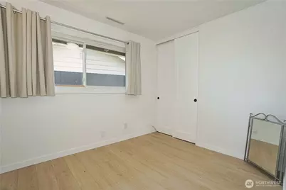 10746 63rd Avenue S, Seattle, WA 98178 - Photo 17