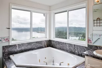 585 E McAdams Road, Longview, WA 98632 - Photo 25