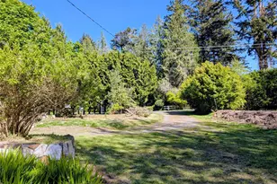 511 S Beach Rd, Point Roberts, WA 98281 - Photo 37