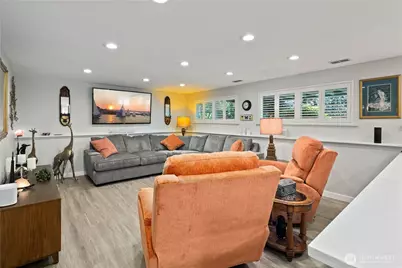 707 W Bertona Street, Seattle, WA 98119 - Photo 7