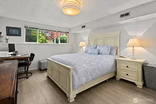 707 W Bertona St, Seattle, WA 98119 - Photo 9