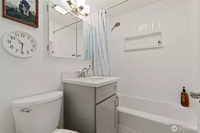 707 W Bertona Street, Seattle, WA 98119 - Photo 27