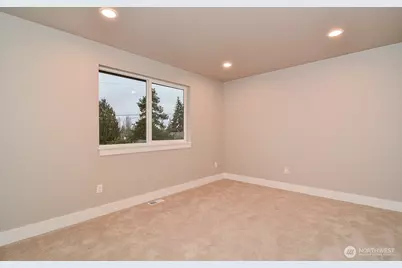 10202 44th Avenue SW, Seattle, WA 98146 - Photo 29