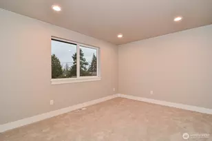 10202 44th Ave SW, Seattle, WA 98146 - Photo 29