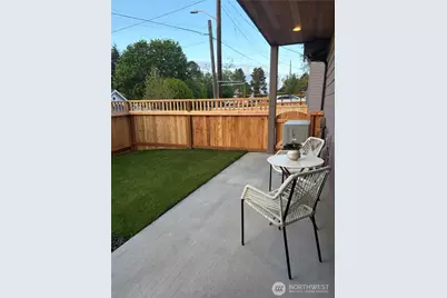 10202 44th Avenue SW, Seattle, WA 98146 - Photo 37
