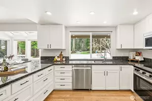 16006 NE 160th St, Woodinville, WA 98072 - Photo 11