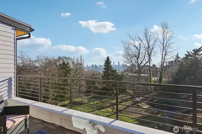 515 Howe #A, Seattle, WA 98109 - Photo 17