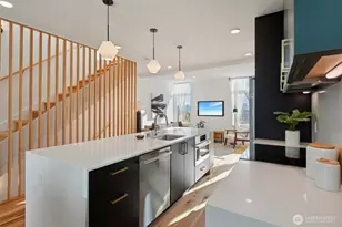 515 Howe, Seattle, WA 98109 - Photo 5