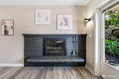 75 E Lynn Street #B, Seattle, WA 98102 - Photo 3