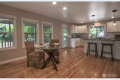 1406 Eskridge Boulevard SE, Olympia, WA 98501 - Photo 5