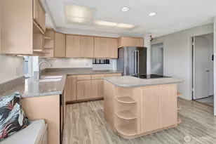 1129 37th St, Bellingham, WA 98229 - Photo 19