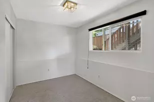 1129 37th St, Bellingham, WA 98229 - Photo 13