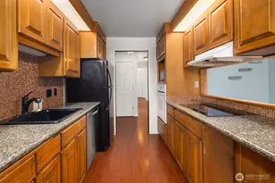 5915 Hwy Pl, Everett, WA 98203 - Photo 5