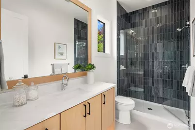 16653 SE 7th Street, Bellevue, WA 98008 - Photo 23