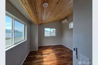 2629 W Beach Road, Oak Harbor, WA 98277 - Photo 17