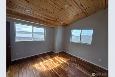 2629 W Beach Road, Oak Harbor, WA 98277 - Photo 15