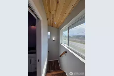 2629 W Beach Road, Oak Harbor, WA 98277 - Photo 19