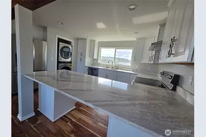 2629 W Beach Road, Oak Harbor, WA 98277 - Photo 11