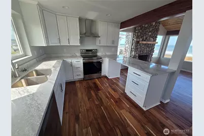 2629 W Beach Road, Oak Harbor, WA 98277 - Photo 13