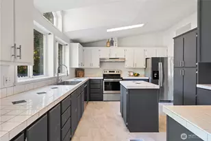 5187 SW Paradise Ln, Port Orchard, WA 98367 - Photo 11