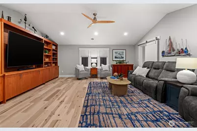 4221 Forest Beach Drive NW, Gig Harbor, WA 98335 - Photo 25