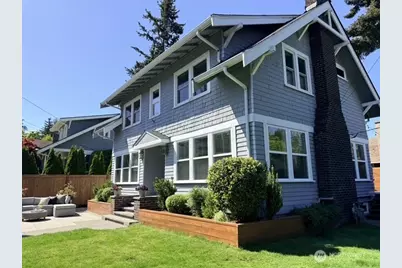 170 Lynn Street, Seattle, WA 98109 - Photo 1