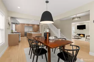 170 Lynn St, Seattle, WA 98109 - Photo 9