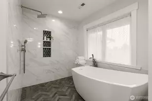 170 Lynn St, Seattle, WA 98109 - Photo 19