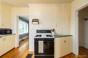 2752 Broadway St, Bellingham, WA 98225 - Photo 19