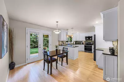 24520 SE 46th Street, Sammamish, WA 98029 - Photo 13