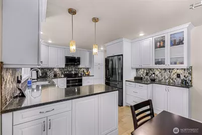 24520 SE 46th Street, Sammamish, WA 98029 - Photo 15