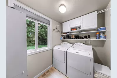 24520 SE 46th Street, Sammamish, WA 98029 - Photo 21