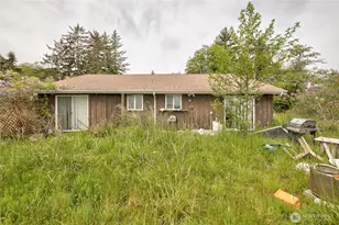 802 S 1st St, Westport, WA 98595 - Photo 5
