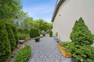 1226 Maple Dr, Enumclaw, WA 98022 - Photo 19