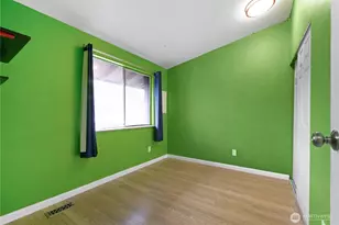 317 SW 112th St, Seattle, WA 98146 - Photo 9