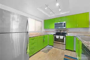 317 SW 112th St, Seattle, WA 98146 - Photo 7