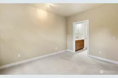 15730 116th Avenue NE #305, Bothell, WA 98011 - Photo 17