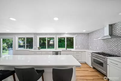 3246 Eastland Circle SE, Olympia, WA 98501 - Photo 7