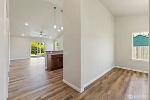 9609 179th Trl SW, Rochester, WA 98579 - Photo 3