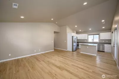 123 E 9th Avenue #50, Moses Lake, WA 98837 - Photo 9