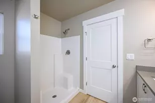 123 E 9th Ave, Moses Lake, WA 98837 - Photo 19