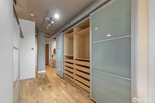 2720 3rd Ave, Seattle, WA 98121 - Photo 11