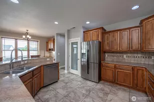 419 S Astor Loop, Moses Lake, WA 98837 - Photo 17