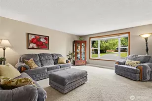 975 Front St S, Issaquah, WA 98027 - Photo 5