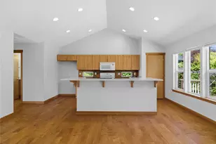 5018 Pleasant Glade Rd NE, Olympia, WA 98516 - Photo 9